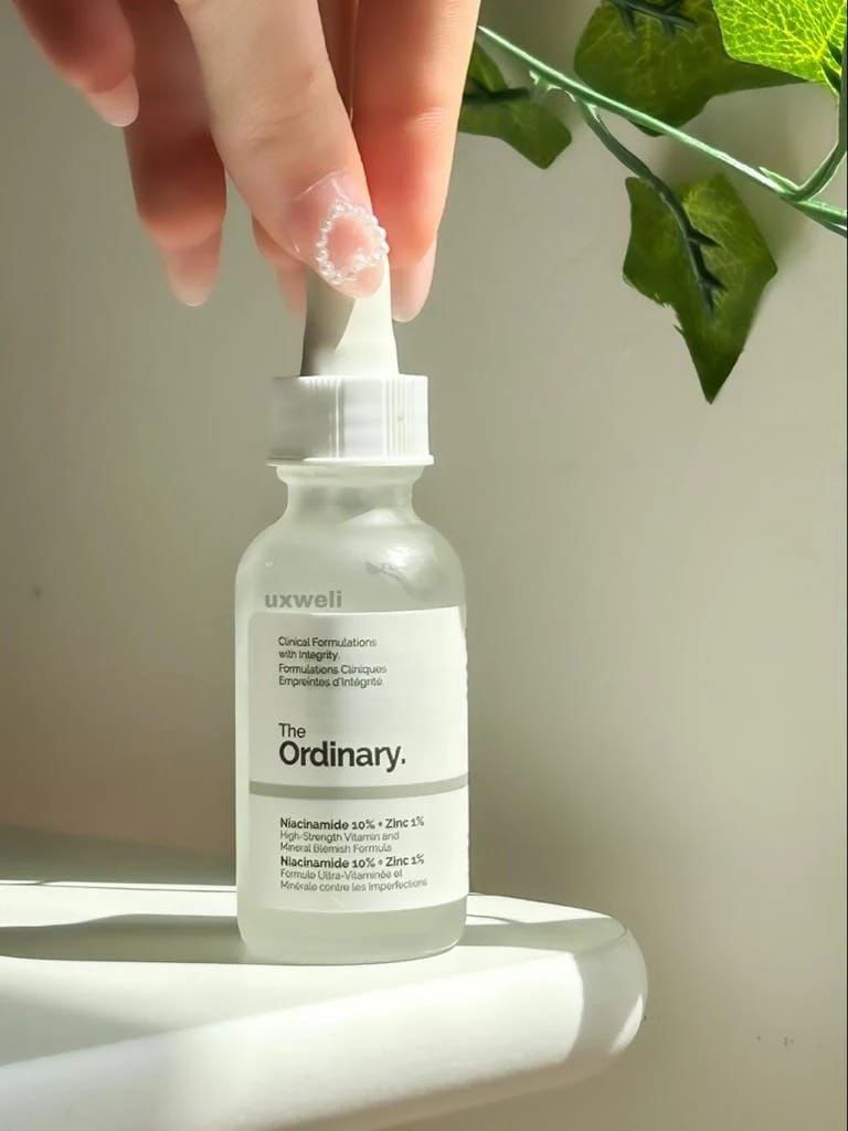 The Ordinary Niacinamide 10% + Zinc 1% – Oil Control & Skin Brightening Serum (30ml)